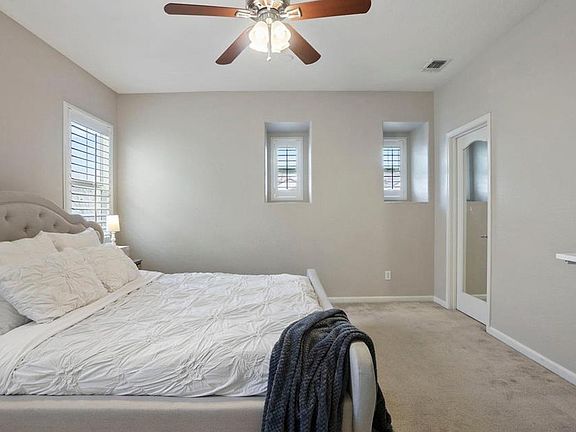 2nd image of 171 W Santa Cruz Way