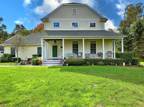 115 Periwinkle Drive #115, Middlebury, CT 06762