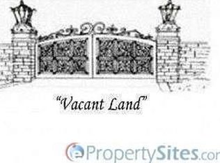 6130 Old Orchard Dr, Bloomfield Hills, MI 48301