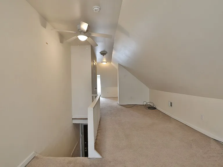 21 E Blake Ave — Photo 18