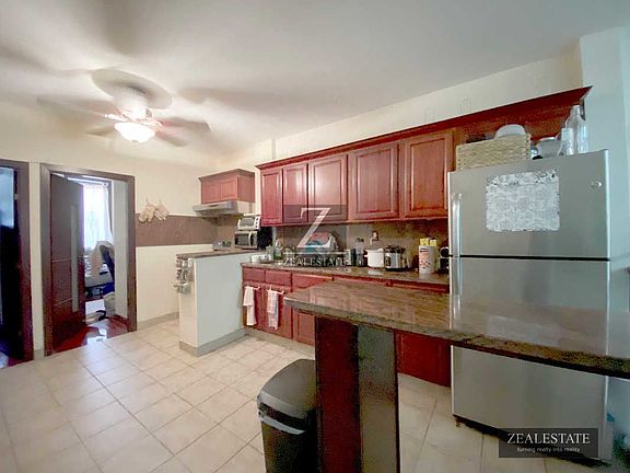 5th image of 145 Court St APT 2B