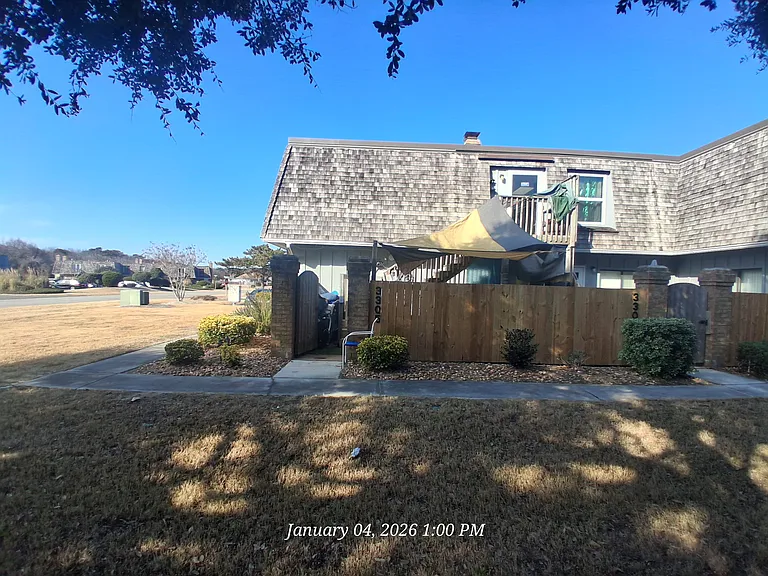 Barnacle Ln — Photo 27