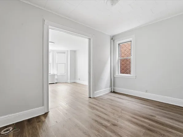 335 47th Street image 8 of 19