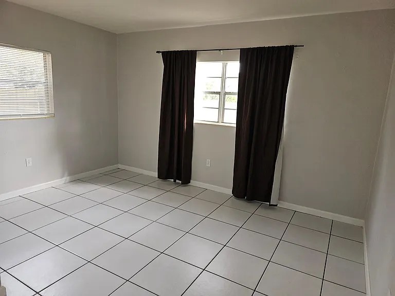 2922 Shore Dr — Photo 28