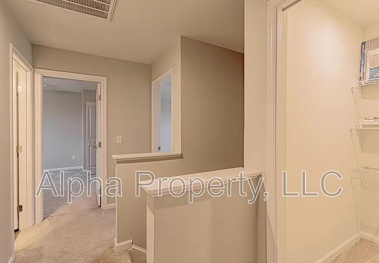 10 Torrington Dr — Photo 19