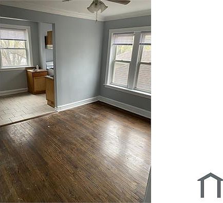 4th image of 8509 S Crandon Ave #2