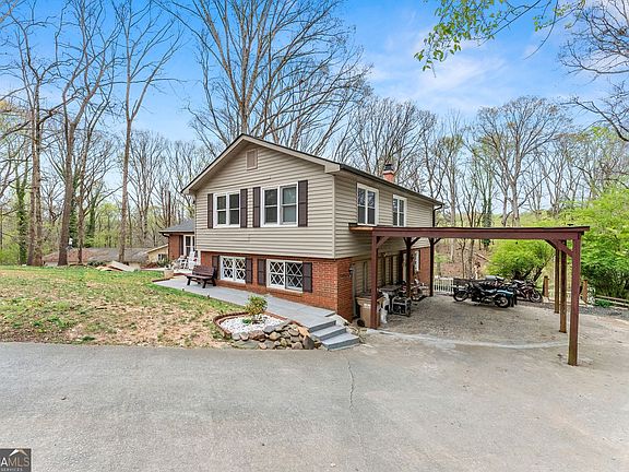 2nd image of 4548 Holiday Heights Dr