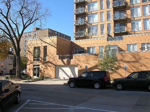 1st image of 1720 Oak Ave #707