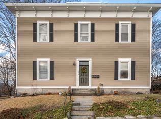 104 10th St, Lowell, MA 01850
