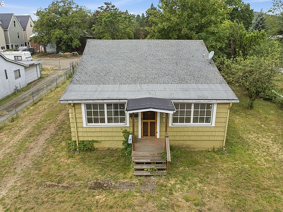 2nd image of 2121 SE 89th Ave