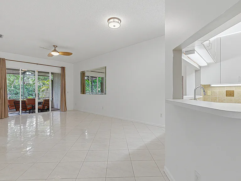 10168 Lombardy Dr #10168 — Photo 9