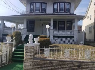 13948 227th St, Springfield Gardens, NY 11413