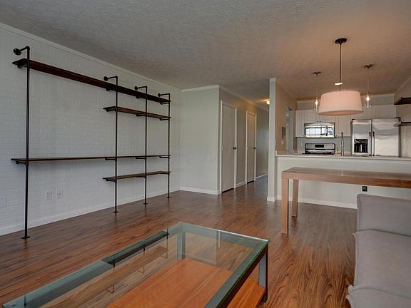5th image of 4638 Cadmus Dr