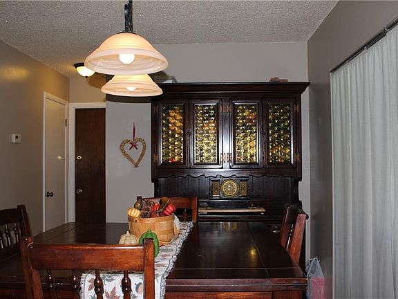 3rd image of 3082 Heather Glynn Dr