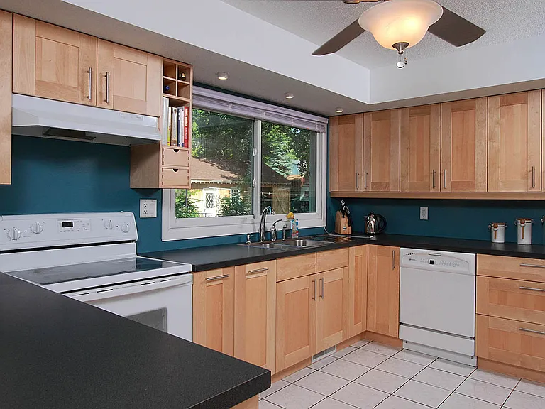 8526 Emerson Ave S — Photo 1