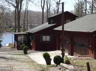 648 Lake Caroline Dr, Ruther Glen, VA 22546