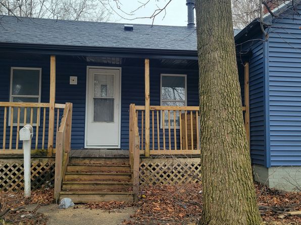 1303 N Neil St, Champaign, IL 61820