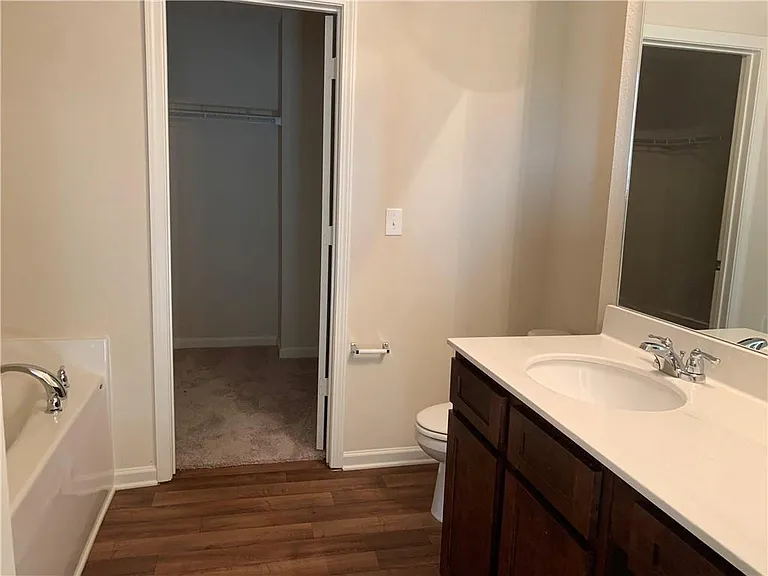 929 Independence Ave — Photo 13