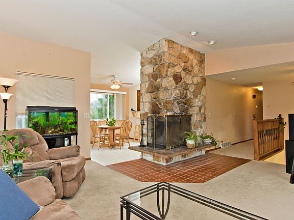 4th image of 23807 SE 471st St