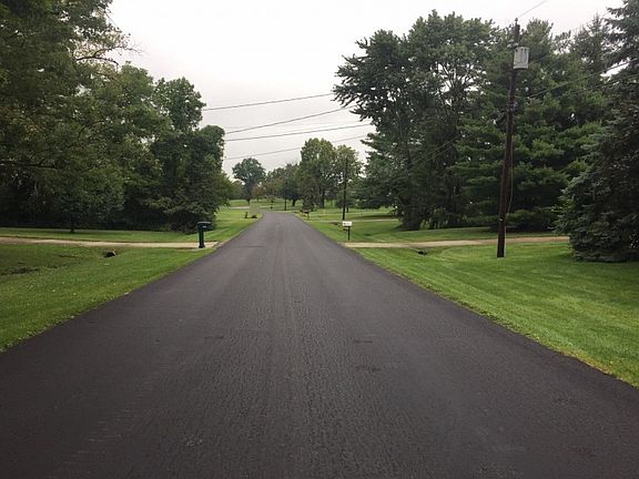 5th image of 9035 Saxton Dr