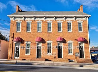 9 Baltimore St APT 1, Codorus, PA 17311