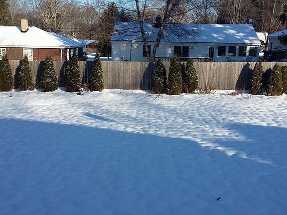 4th image of 2075 Thornhill Dr