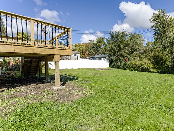 5th image of 7801 Woodridge Dr