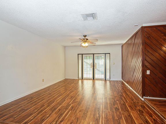 3rd image of 10304 Fairway Heights Blvd