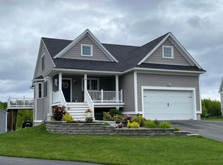 49 Huntington Way, Kittery, ME 03904