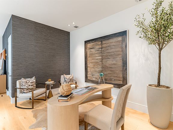 3rd image of 3608 N Fitzhugh Ave