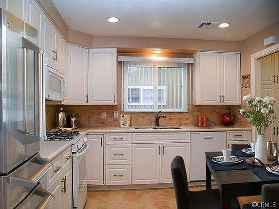 4th image of 8380 Poppy Way