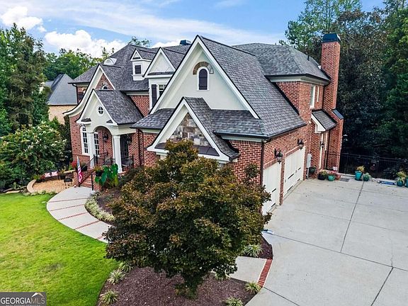 2nd image of 1435 Lanier Ct NE
