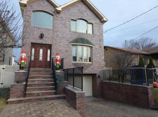 69 Carteret St, Staten Island, NY 10307