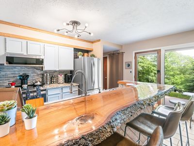 2225 Tanners Rdg, Wintergreen Resort, VA, 22967