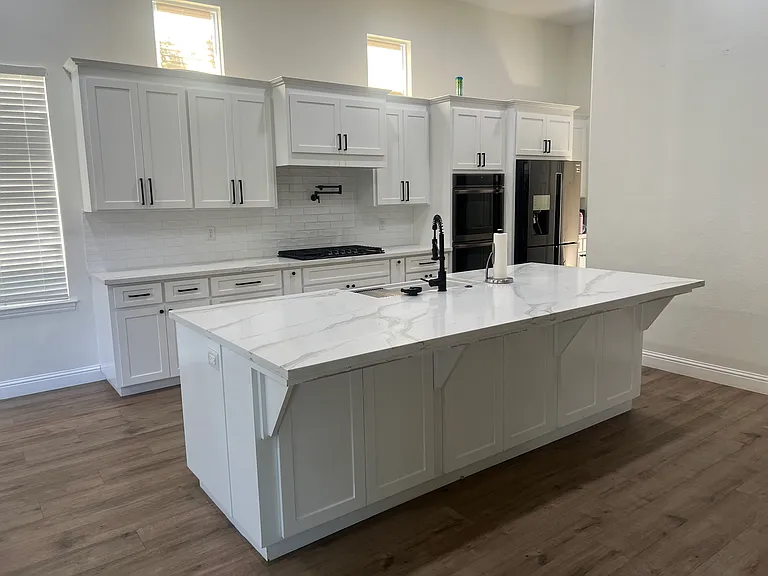 2838 Scott Ave — Photo 7