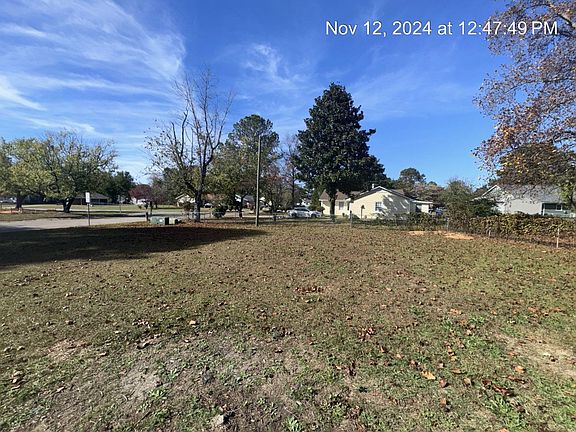 3rd image of 638 Walker St