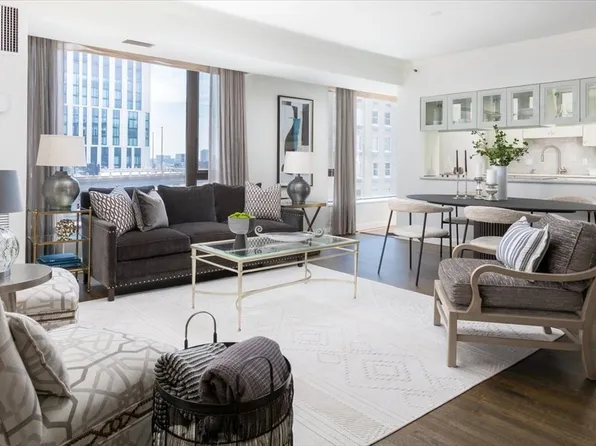 220 Boylston St APT 1010, Boston, MA 02116