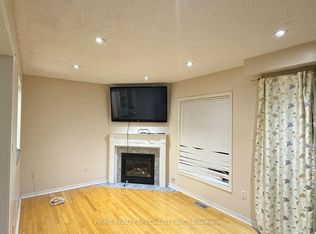 122 Olympia Cres, Brampton, ON L6X 4W3