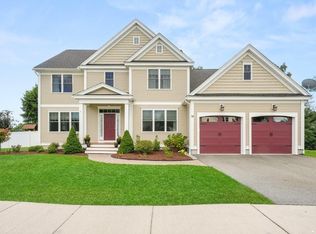 14 Winship Dr, Wakefield, MA 01880