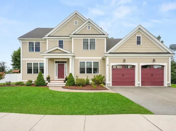 14 Winship Dr, Wakefield, MA 01880