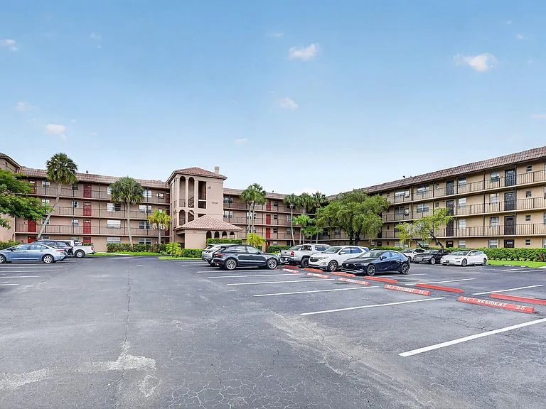 10110 Boca Entrada Blvd #305 — Photo 32