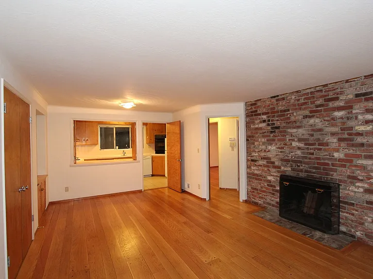 1717 La Loma Ave #3 — Photo 4