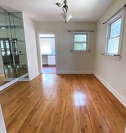 3rd image of 62 Sammis St