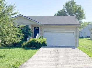 329 Villa Dr, Sellersburg, IN 47172