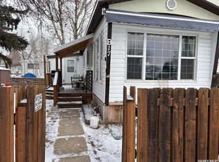 1455 9th Ave NE #B17, Moose Jaw, SK S6J0A9