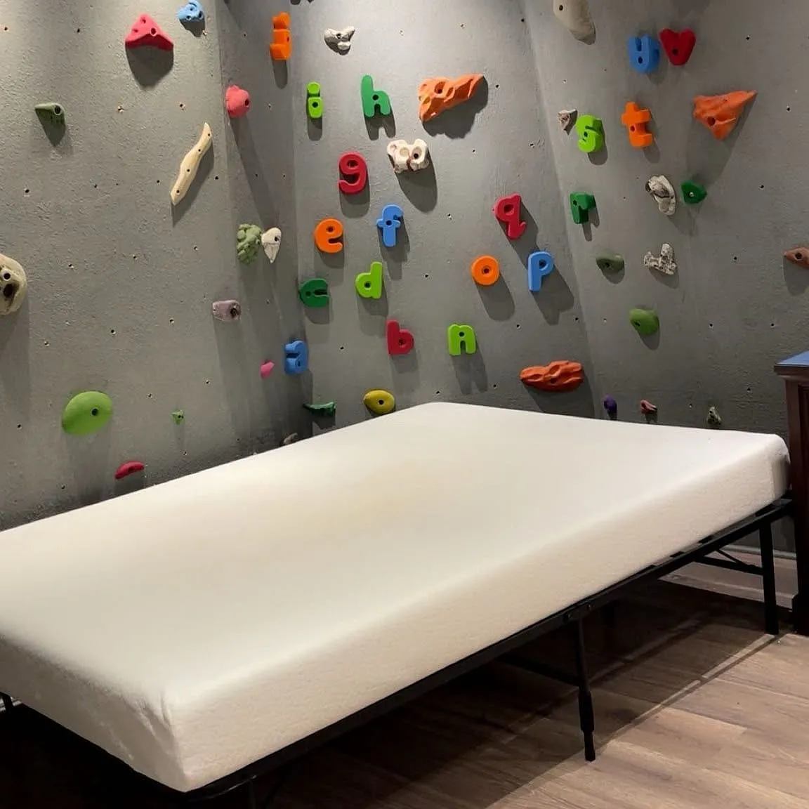 2 bed, $2,000 — Photo 3