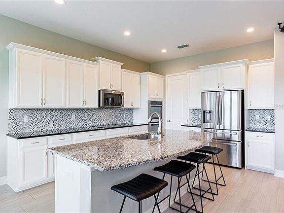 5th image of 4707 Butler National Dr