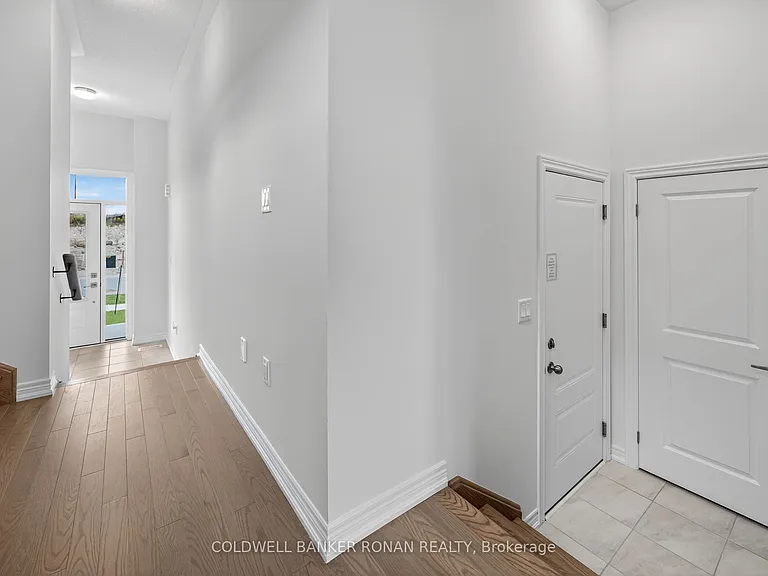 29 Milady Cres — Photo 17