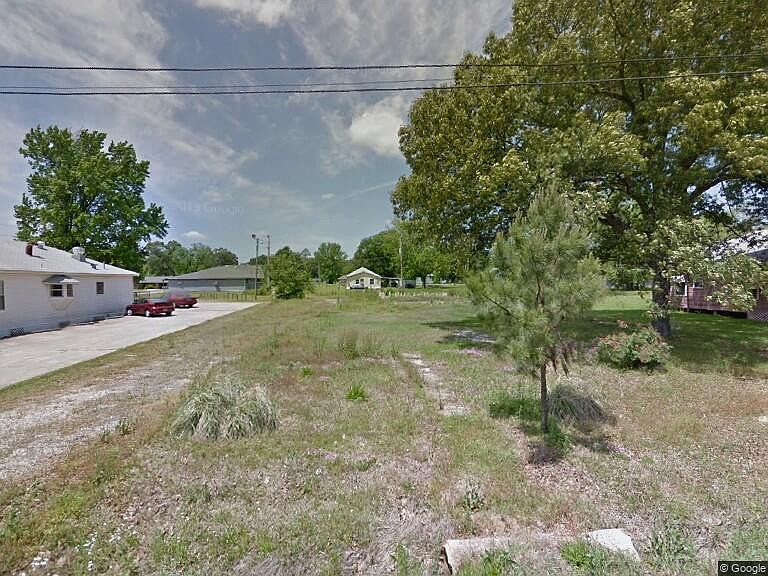 1st image of 206 N Louisiana St