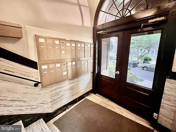 3rd image of 2655 41st St NW APT 105